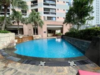 3 Bedrooms 4 Bathrooms Size 260sqm. President Park View Towers for Rent 55,000 THB