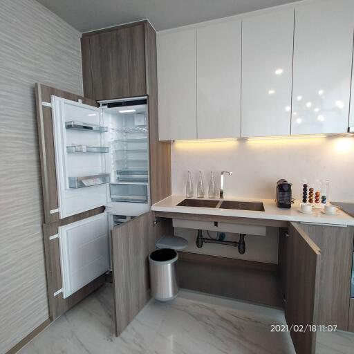 2 Bedrooms 2 Bathrooms Size 70sqm. Celes Asoke for Rent 70,000 THB