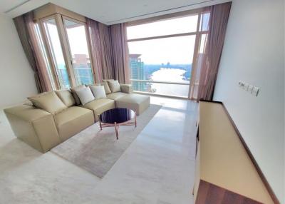 3 Bedrooms 3 Bathrooms Size 213sqm. Four Seasons Private Residences for Rent 270,000 THB