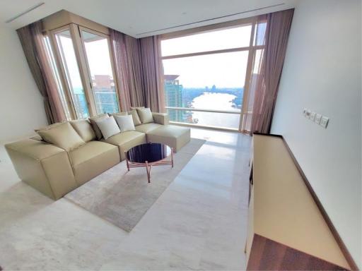 3 Bedrooms 3 Bathrooms Size 213sqm. Four Seasons Private Residences for Rent 270,000 THB