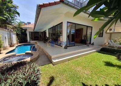 3 Bedrooms House in Adare Gardens 2 Jomtien H010301