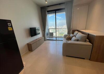 For RENT : The Lofts Silom / 1 Bedroom / 1 Bathrooms / 46 sqm / 35000 THB [10053345]