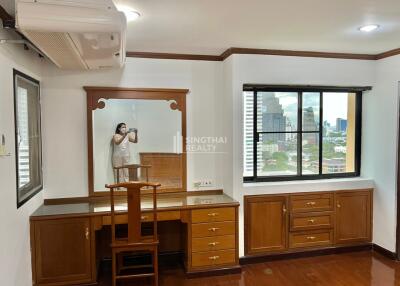 For RENT : Le Premier 2 / 2 Bedroom / 3 Bathrooms / 128 sqm / 35000 THB [10054322]