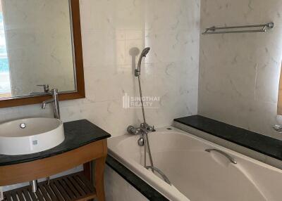 For RENT : The Bangkok Sukhumvit 61 / 2 Bedroom / 2 Bathrooms / 80 sqm / 35000 THB [10060480]