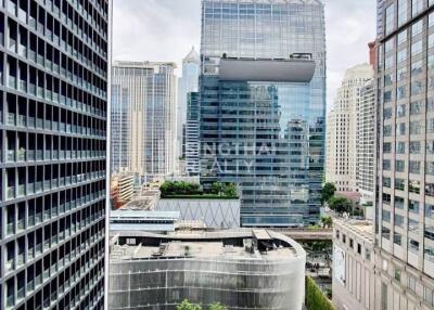 For RENT : Noble Ploenchit / 1 Bedroom / 1 Bathrooms / 52 sqm / 35000 THB [10284075]