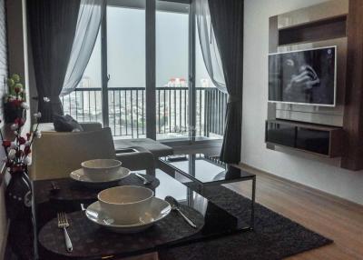 For RENT : Rhythm Sathorn / 1 Bedroom / 1 Bathrooms / 40 sqm / 35000 THB [R10695]