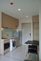 For RENT : Rhythm Sukhumvit 36-38 / 1 Bedroom / 1 Bathrooms / 33 sqm / 35000 THB [R10738]