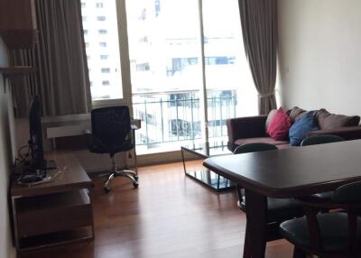 For RENT : Wind Sukhumvit 23 / 2 Bedroom / 2 Bathrooms / 78 sqm / 35000 THB [R10879]