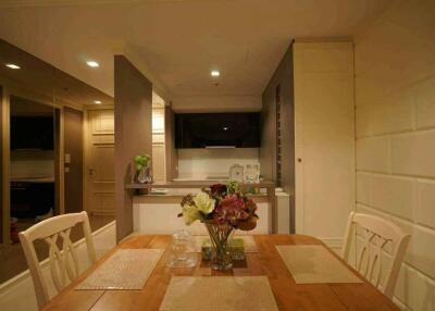 For RENT : The River / 1 Bedroom / 1 Bathrooms / 69 sqm / 35000 THB [R11010]