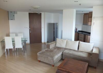 For RENT : P.W.T Mansion / 1 Bedroom / 1 Bathrooms / 85 sqm / 35000 THB [R11156]