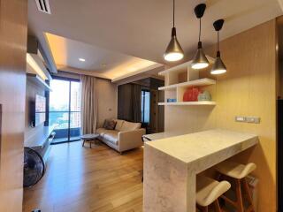 For RENT : The Lumpini 24 / 1 Bedroom / 2 Bathrooms / 55 sqm / 35000 THB [R11279]