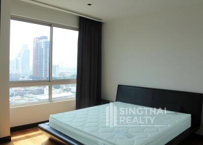 For RENT : The Lofts Yennakart / 2 Bedroom / 2 Bathrooms / 68 sqm / 35000 THB [5345429]