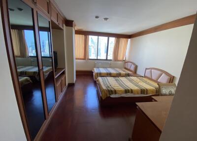 2 Bedrooms 2 Bathrooms Size 126sqm. Lake Avenue Condominium for Rent 44,000 THB