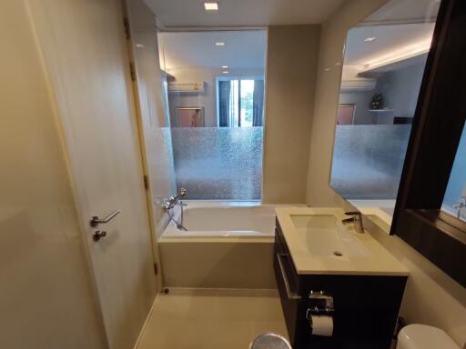 For RENT : Via 49 / 1 Bedroom / 1 Bathrooms / 46 sqm / 36000 THB [R11202]