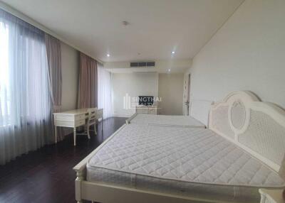 For RENT : Aguston Sukhumvit 22 / 3 Bedroom / 3 Bathrooms / 140 sqm / 70000 THB [8971302]