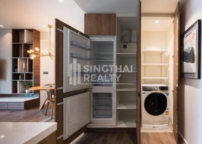 For RENT : MUNIQ Sukhumvit 23 / 2 Bedroom / 2 Bathrooms / 66 sqm / 70000 THB [9036208]