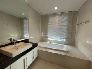 For RENT : Fullerton Sukhumvit / 3 Bedroom / 3 Bathrooms / 132 sqm / 70000 THB [9078087]