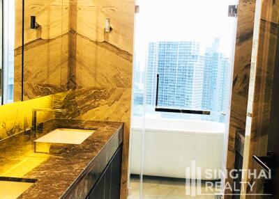 For RENT : LAVIQ Sukhumvit 57 / 3 Bedroom / 3 Bathrooms / 116 sqm / 110000 THB [8271785]