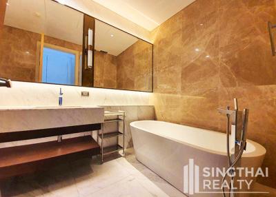 For RENT : Sindhorn Residence / 2 Bedroom / 2 Bathrooms / 111 sqm / 110000 THB [8576930]
