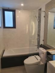 For SALE : Supalai Oriental Sukhumvit 39 / 2 Bedroom / 2 Bathrooms / 84 sqm / 15400000 THB [S11587]