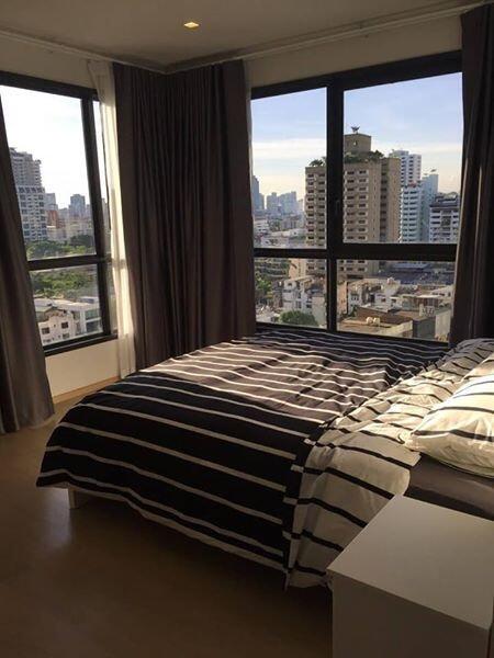 For SALE : HQ by Sansiri / 2 Bedroom / 2 Bathrooms / 80 sqm / 19000000 THB [S11583]