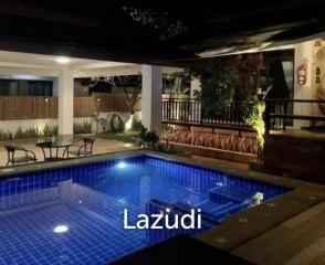 BAAN ARAYA : 3 bed pool villa