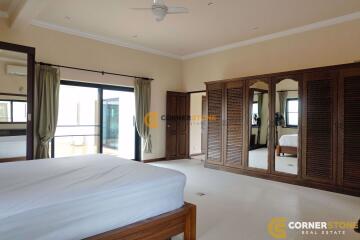 4 bedroom House in Santa Maria East Pattaya