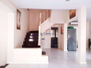 4 Bedrooms House in Baan Fah Rim Haad Jomtien H009214