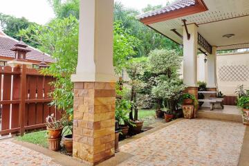 3 bedroom House in Rose Land and House East Pattaya