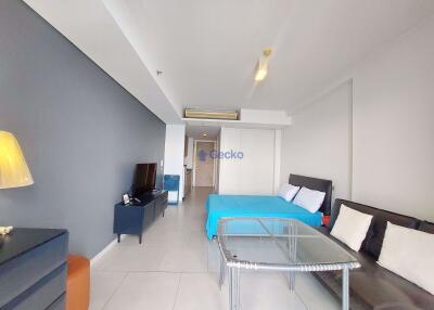 Studio Condo in The Zire Wongamat C010016