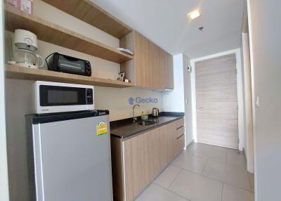 Studio Condo in The Zire Wongamat C010016