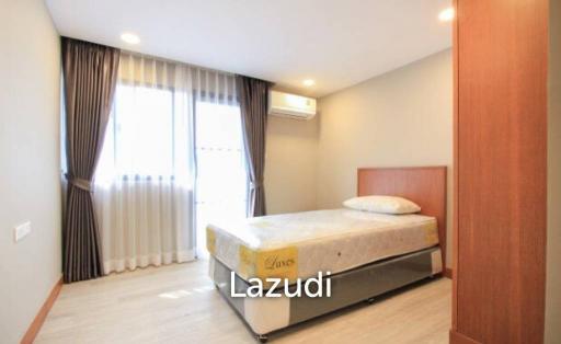 3 Bedrooms 3 Bathrooms 160 SQ.M United Tower