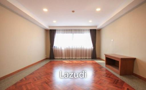 3 Bedrooms 3 Bathrooms 160 SQ.M United Tower