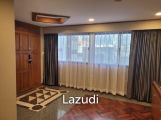 2 Bedrooms 2 Bathrooms 115 SQ.M United Tower