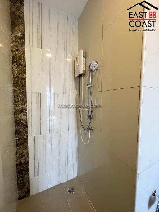 Golden Town House for rent in East Pattaya, Pattaya. RH14415