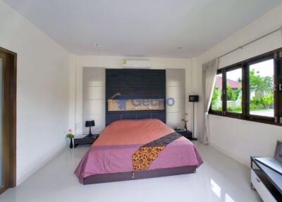 3 Bedrooms House in Sefton Park East Pattaya H009437