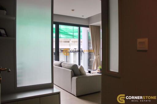 1 bedroom Condo in Zire Wongamat Wongamat