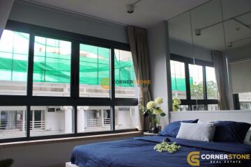 คอนโดนี้ มีห้องนอน 1 ห้องนอน  อยู่ในโครงการ คอนโดมิเนียมชื่อ Zire Wongamat 