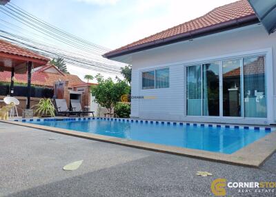 บ้านหลังนี้มี 4 ห้องนอน  อยู่ในโครงการชื่อ Pattaya Lagoon  ตั้งอยู่ที่ พัทยา