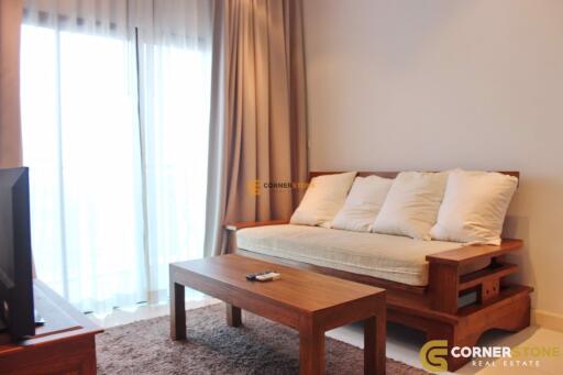 คอนโดนี้ มีห้องนอน 2 ห้องนอน  อยู่ในโครงการ คอนโดมิเนียมชื่อ The Axis Condo Pattaya 