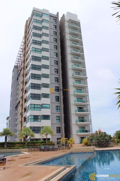 คอนโดนี้ มีห้องนอน 2 ห้องนอน  อยู่ในโครงการ คอนโดมิเนียมชื่อ The Axis Condo Pattaya 