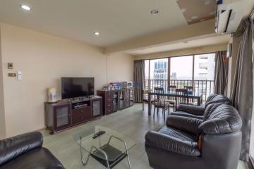 2 Bedrooms Condo in Sombat Condotel Pratumnak C010767