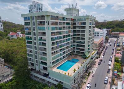 2 Bedrooms Condo in Sombat Condotel Pratumnak C010767