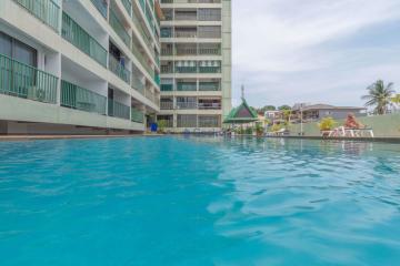 2 Bedrooms Condo in Sombat Condotel Pratumnak C010767