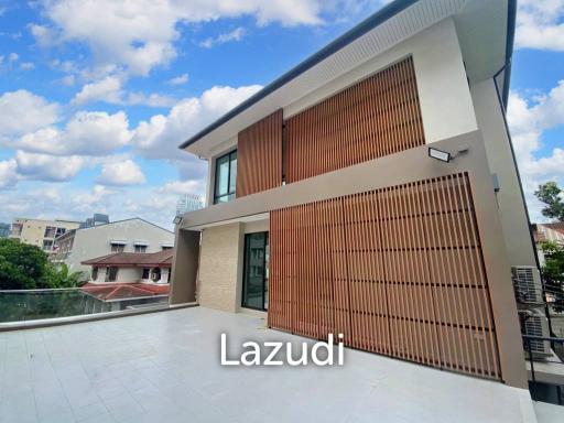 7 Bed 8 Bath 625 SQ.M House in Soi Intamara 29