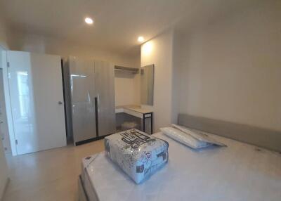 2 BR Condo at The Escent Park Ville Near Central Festival