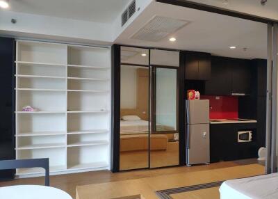 45 Sqm., 1 Bed, 1 Bath Condo listed for ฿ 6,500,000.