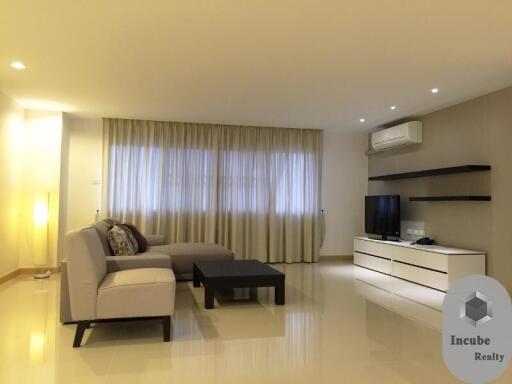 2,200 Sqm., 12 Beds Condo listed for ฿ 260,000,000.