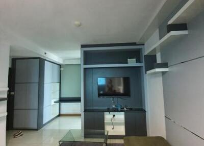 70 Sqm., 2 Beds, 1 Bath Condo listed for ฿ 22,000./Month