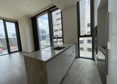83 Sqm., 1 Bed, 2 Baths Condo listed for ฿ 40,000,000.